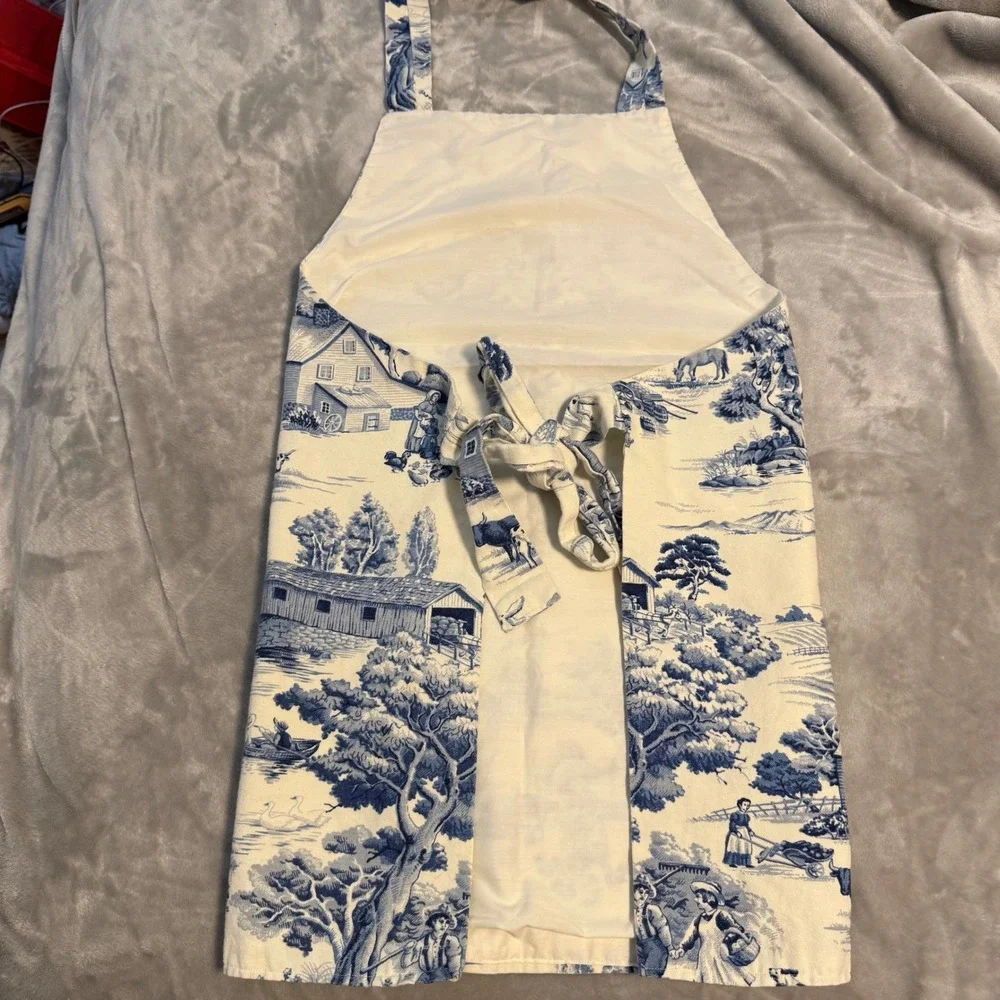 Blue Toile Farmhouse Apron Country Cottagecore Pastoral Scene Kitchen Cooking‎